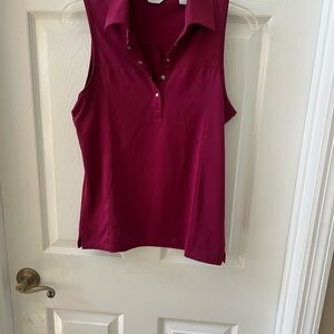 Callaway Womens sleeveless snap button top. Size S. Excellent condition.